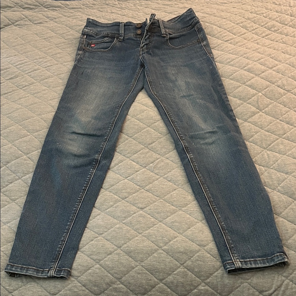 Stylish Denim Women's Straight Leg Jeans